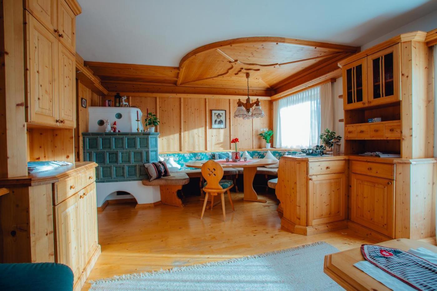 Appartement Seppi By Monicare Seefeld in Tirol Exteriör bild