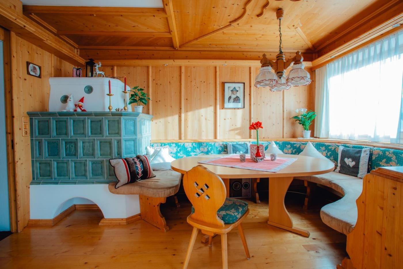 Appartement Seppi By Monicare Seefeld in Tirol Exteriör bild